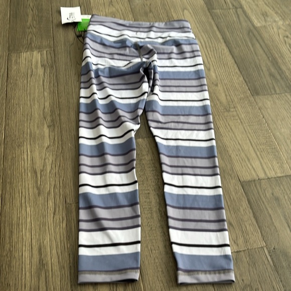 Zyia | Active Purple Horizon Stripe Light n Tight High Rise Leggings Size 4 - Picture 9 of 11